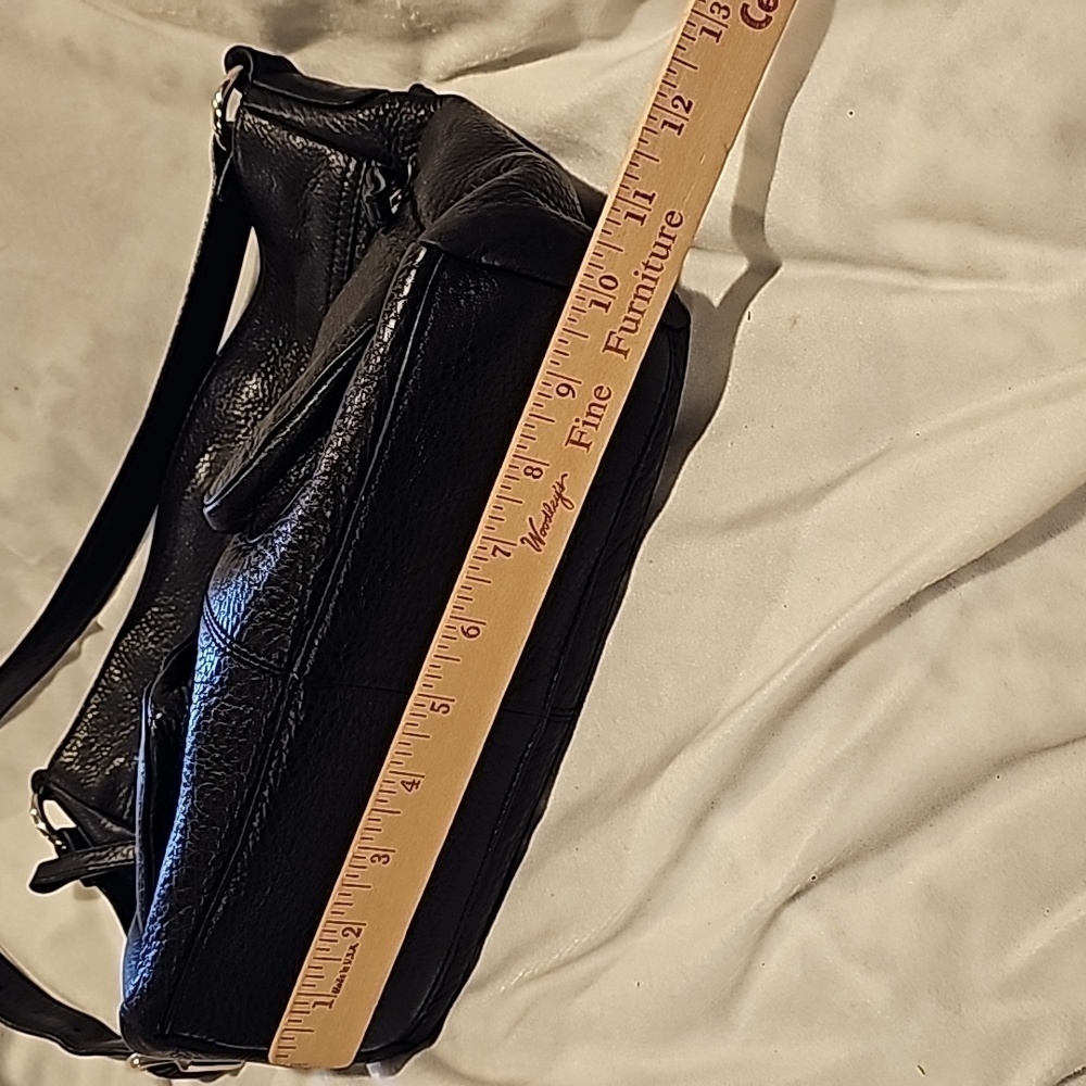 Stone Mountain black leather shoulder bag adjustable strap excellent condition - Picture 7 of 13